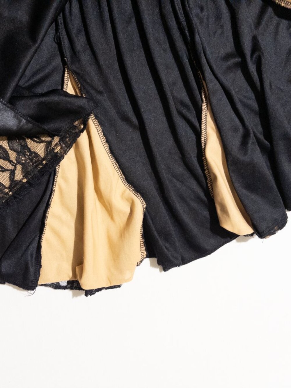 Vintage Black and Tan Fringe Dance Costume With Lace and Pleats - Picture 8 of 10